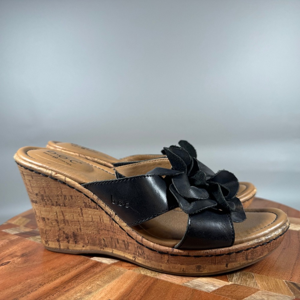 b.o.c. Born Concept Women 7M Black Leather Flower Wedge‎ Slide Sandals Z13603